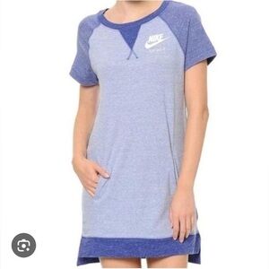 NIKE sweatshirt jersey Vintage gym dress with pockets XS adorable